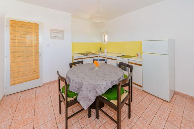 Goga apartmány - apartmán pro 6 osob č. 2 - Novalja (ostrov Pag