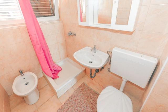Goga apartmány - apartmán pro 6 osob č. 2 - Novalja (ostrov Pag