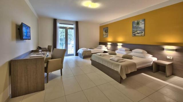 Crvena Luka Resort pokoje - třílůžkový pokoj Standard MS - Crve