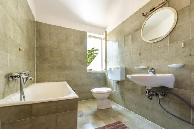 Perica apartmány - apartmán pro 5 osob se 2 ložnicemi, 3. patro