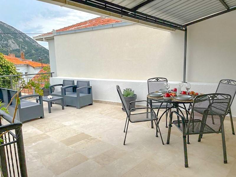 Mari i Kiara vila - apartmán 1/4 - Gradac - - Chorvatsko