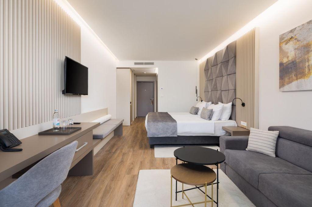 Khalani Aminess Laurel Hotel - pokoj S2DBS - Makarska - - Chor