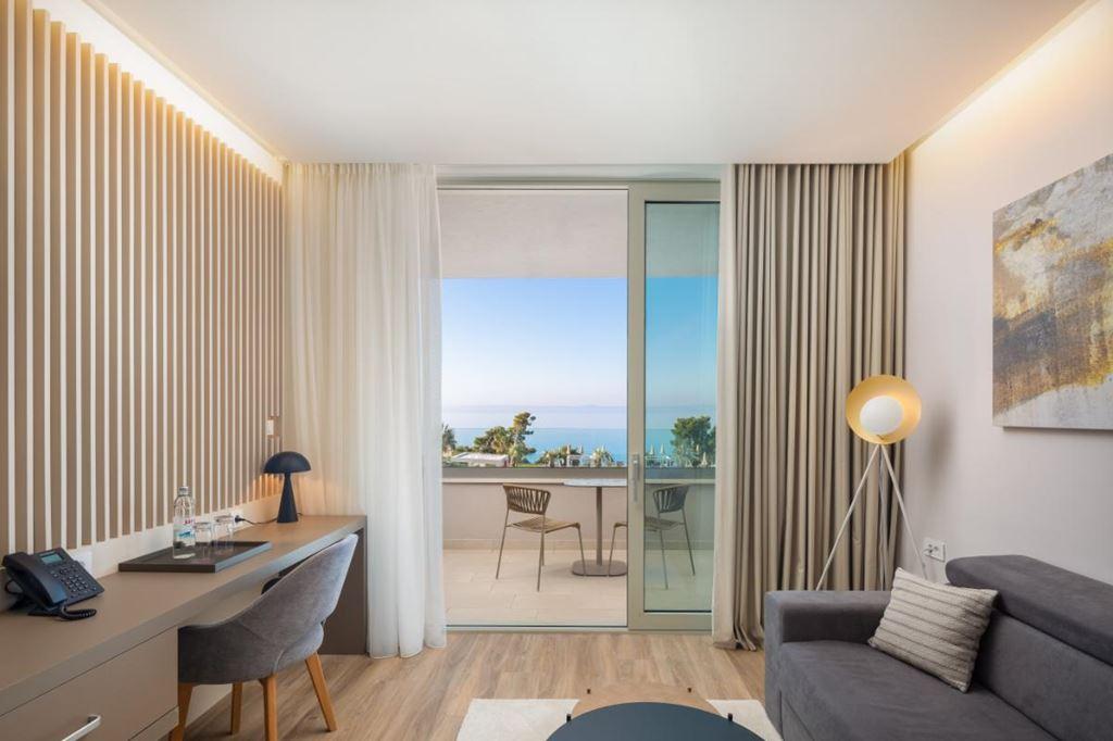 Khalani Aminess Laurel Hotel - pokoj S2LBS - Makarska - - Chor