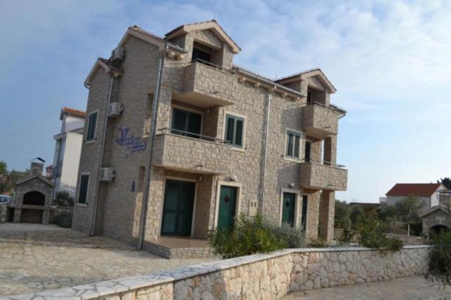 Trio vila - Srima (Vodice) -  - Chorvatsko