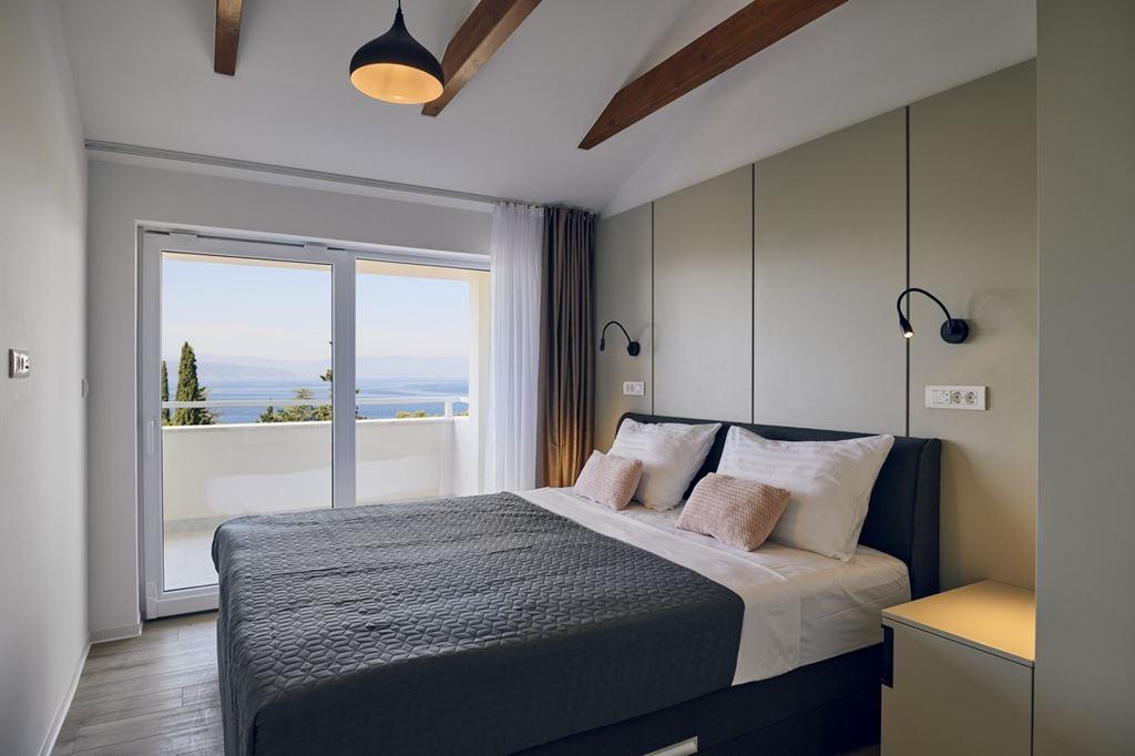 Malinska Green apartmány - apartmán se dvěma ložnicemi a balkon
