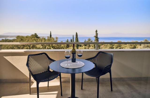 Malinska Green apartmány - apartmán se dvěma ložnicemi a balkon