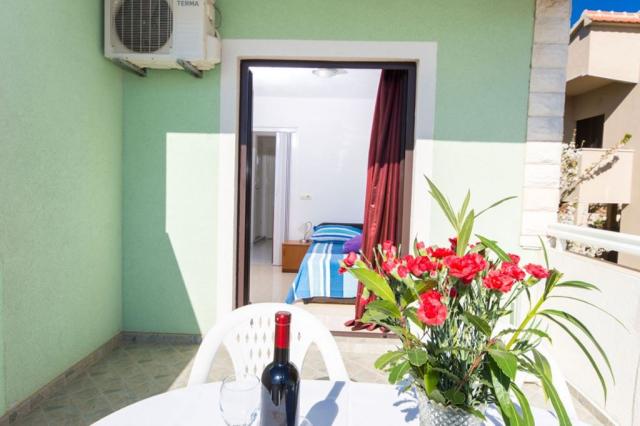 Žaja vila - apartmány v soukromí - Okrug Gornji (ostrov Čiovo) 