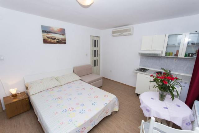 Žaja vila - apartmány v soukromí - Okrug Gornji (ostrov Čiovo) 