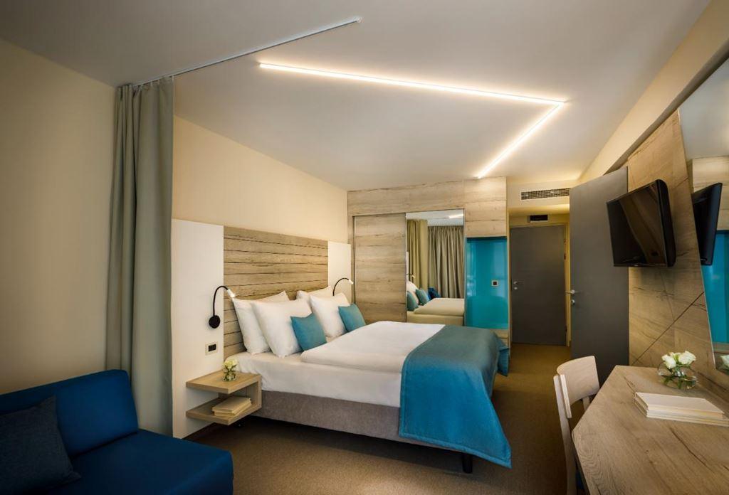 Hotel Marina - pokoj Superior Family - Moščenička Draga - - Ch