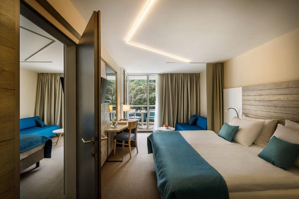 Hotel Marina - pokoj Superior Family - Moščenička Draga - - Ch