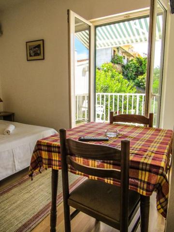 Slavena vila - studio pro 3 osoby, č. 6 - Gradac -  - Chorvatsk
