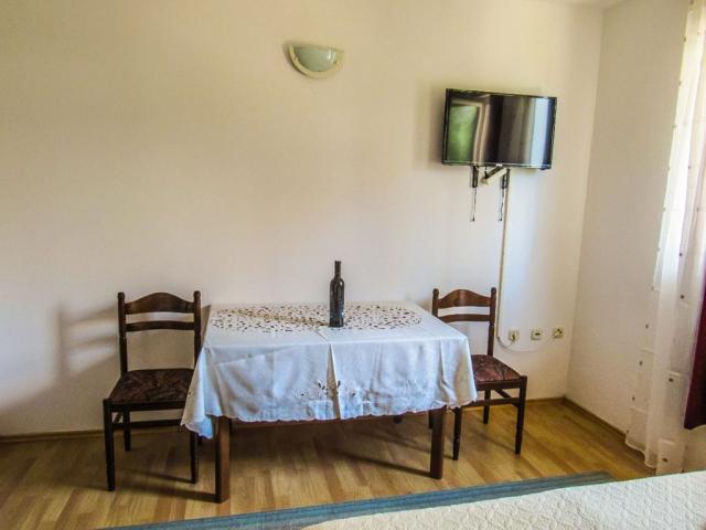 Slavena vila - studio pro 3 osoby, č. 3 - Gradac -  - Chorvatsk