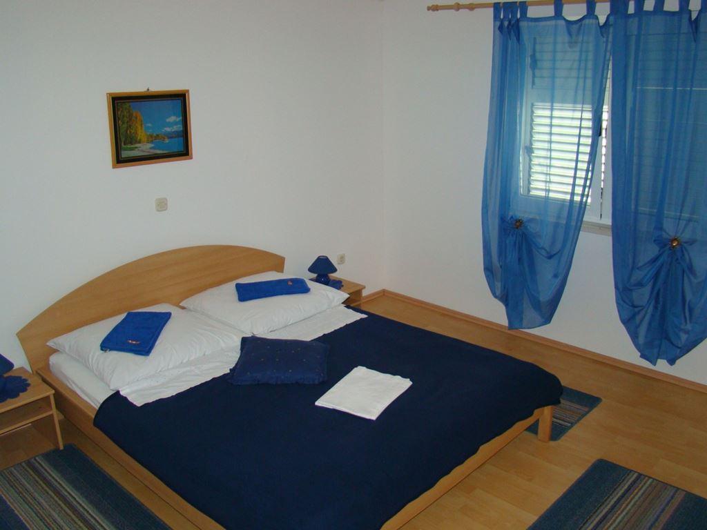 Vila Čuturić Josip - 202 A2+2 kat II - Gradac - Chorvatsko - (