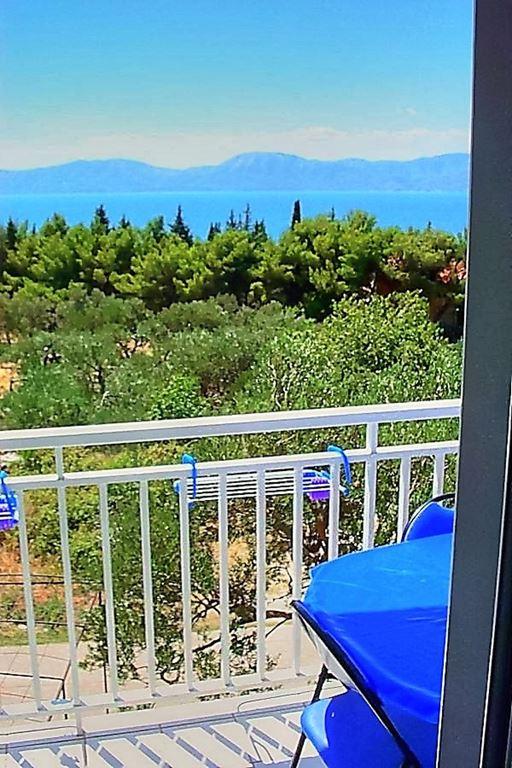 Vila Čuturić Josip - 202 A2+2 kat II - Gradac - Chorvatsko - (