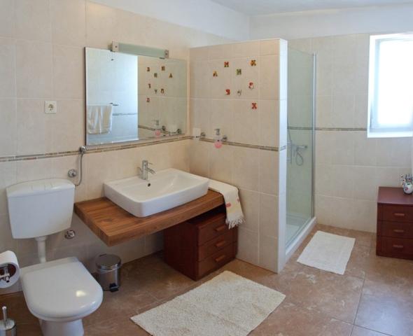Lukrecia apartmány - Supetar (ostrov Brač) -  - Chorvatsko