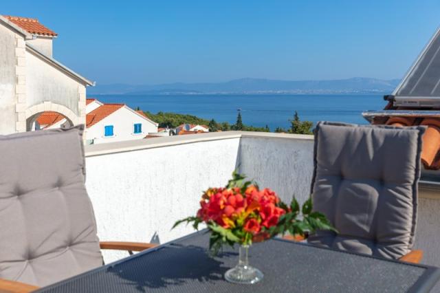 Lukrecia apartmány - Supetar (ostrov Brač) -  - Chorvatsko
