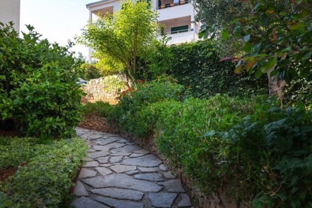 Lukrecia apartmány - Supetar (ostrov Brač) -  - Chorvatsko