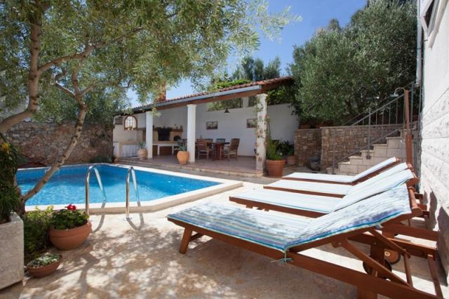 Lukrecia apartmány - Supetar (ostrov Brač) -  - Chorvatsko