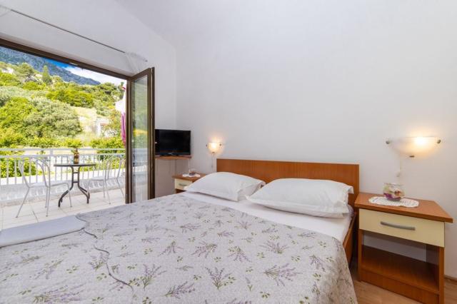 Vila Neda-Maršić - dvoulůžkové studio č. 7 - Gradac - Chorvatsk