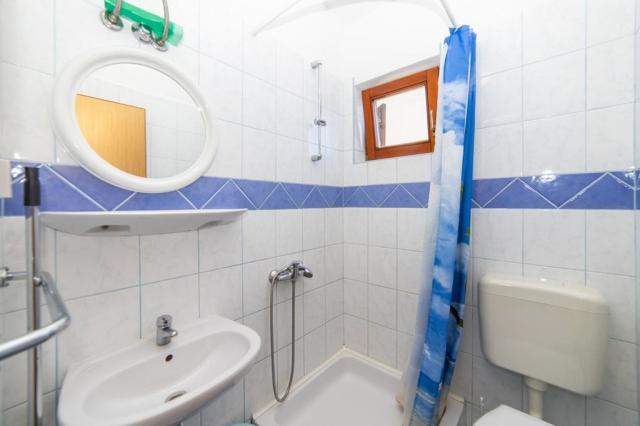 Vila Neda-Maršić - dvoulůžkové studio č. 4 - Gradac - Chorvatsk