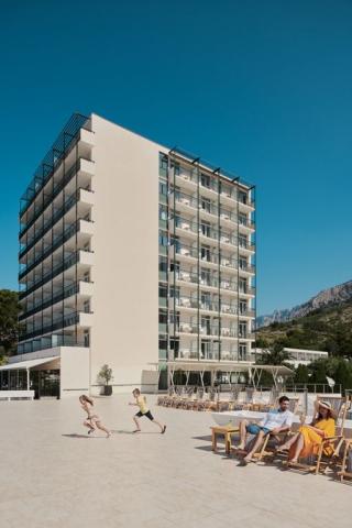 Bluesun Maslinik depandance - budova hotelu Neptun - Tučepi -  