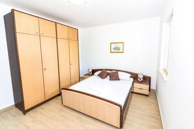 Leut apartmány - apartmán pro 2 osoby, přízemí - Novalja (ostro