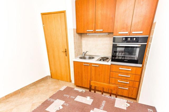 Leut apartmány - apartmán pro 2 osoby, 1. patro - Novalja (ostr