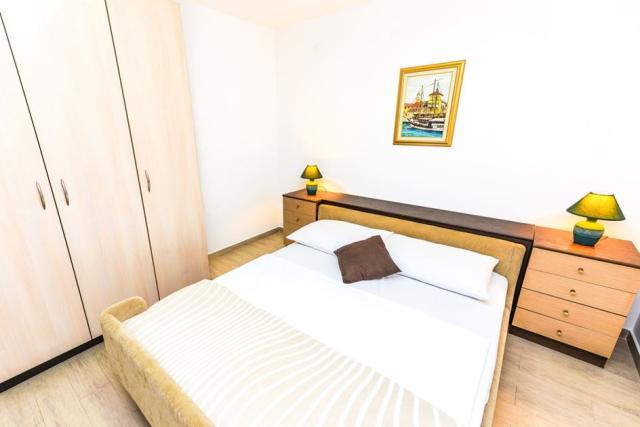 Leut apartmány - apartmán pro 2 osoby, 1. patro - Novalja (ostr