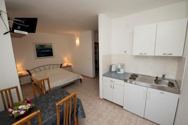 Neda vila - apartmán pro 4 osoby s 1 ložnicí - Omiš-Duće -  - C