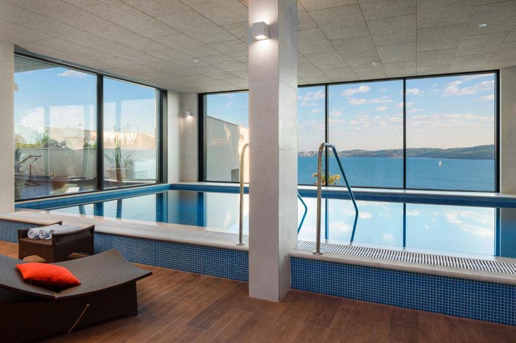 Ola hotel - Seget Donji (Trogir) - - Chorvatsko