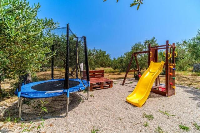 Island Getaway - Mirca Heritage House - Mirca (ostrov Brač) -  