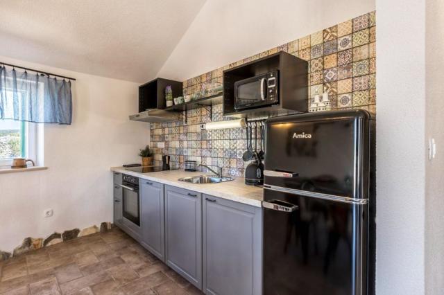 Island Getaway - Mirca Heritage House - Mirca (ostrov Brač) -  