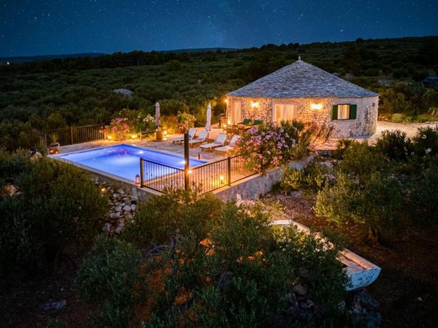 Island Getaway - Mirca Heritage House - Mirca (ostrov Brač) -  