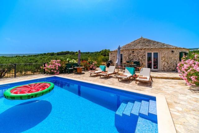 Island Getaway - Mirca Heritage House - Mirca (ostrov Brač) -  