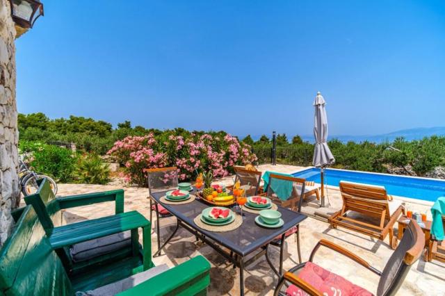 Island Getaway - Mirca Heritage House - Mirca (ostrov Brač) -  