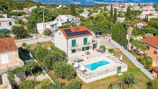 Vjeka vila - Sumartin (ostrov Brač) -  - Chorvatsko