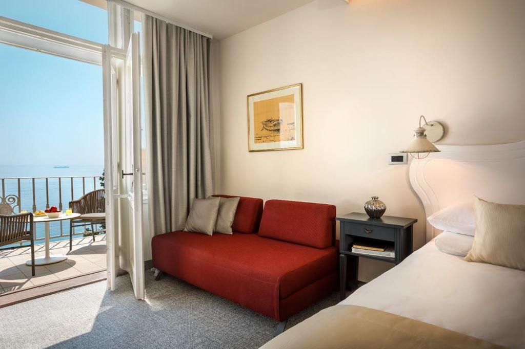 Lungomare hotel - pokoj Superior BM - Opatija - - Chorvatsko
