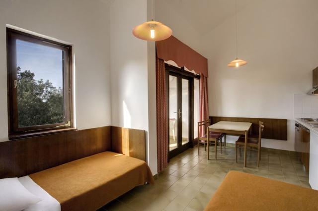 Lanterna Resort apartmány Standard - apartmán pro 4 osoby - Por