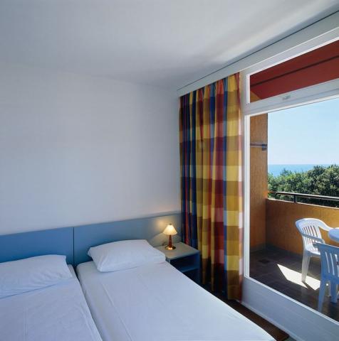 Lanterna Resort apartmány Standard - apartmán pro 3 osoby - Por