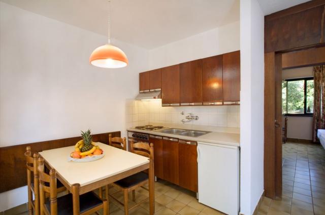 Lanterna Resort apartmány Standard - apartmán pro 4 osoby - Por