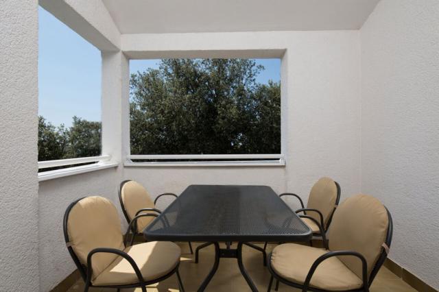 Lanterna Resort apartmány Standard - apartmán pro 4 osoby - Por