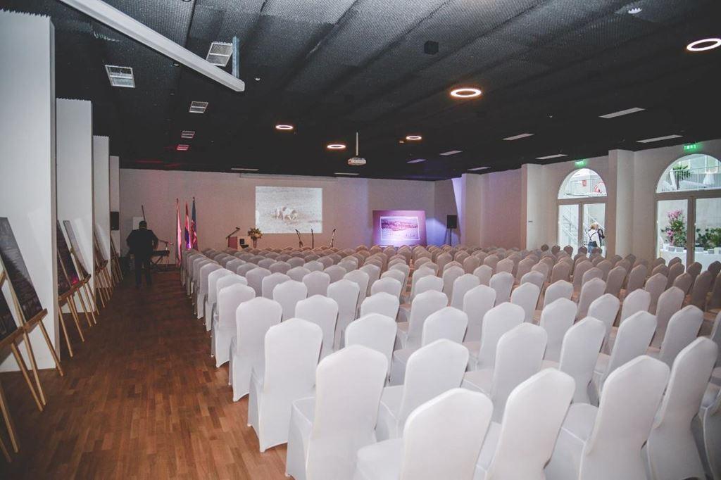 Lišanj Aminess Vival Family Hotel - konferenční sál - Novi Vino