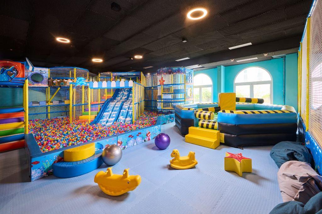 Lišanj Aminess Vival Family Hotel - herna - Novi Vinodolski -