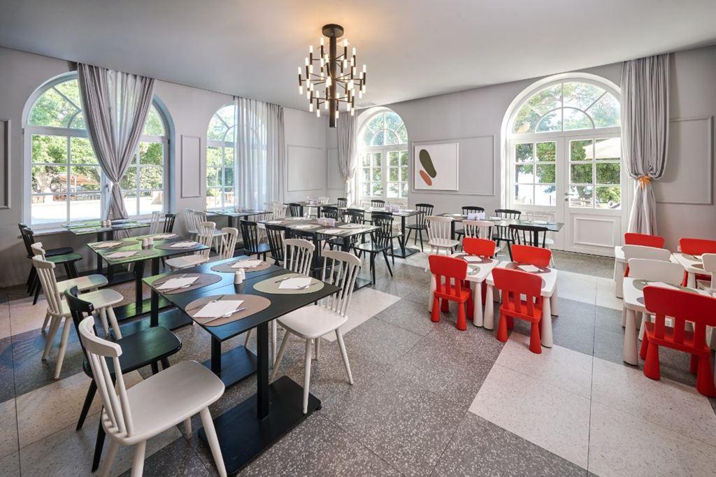 Lišanj Aminess Vival Family Hotel - restaurace - Novi Vinodolsk