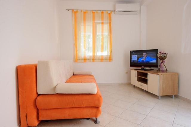 Biokovo vila a depandance - apartmán č. 1 - Gradac -  - Chorvat