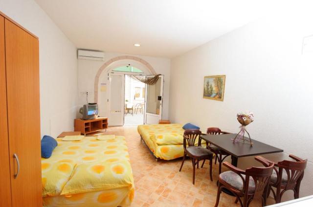 Biokovo vila a depandance - studio č. 2 - Gradac -  - Chorvatsk