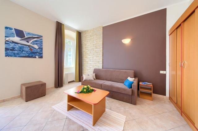 Tamaris depandance vila - pokoj Suite, balkon/terasa - Krk (ost