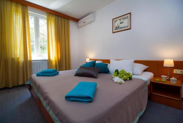 Faraon hotel - čtyřlůžkový pokoj Comfort Family P - Trpanj (Pel
