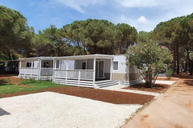 Bi Village Resort mobil home - Fažana -  - Chorvatsko