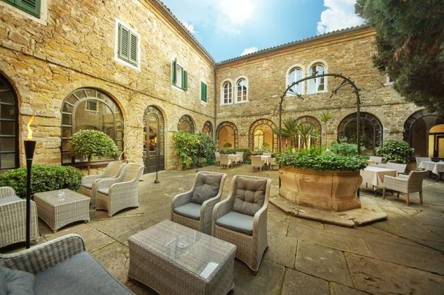 Vila - Resort Adria Ankaran - atrium hotelu Convent - Ankaran -